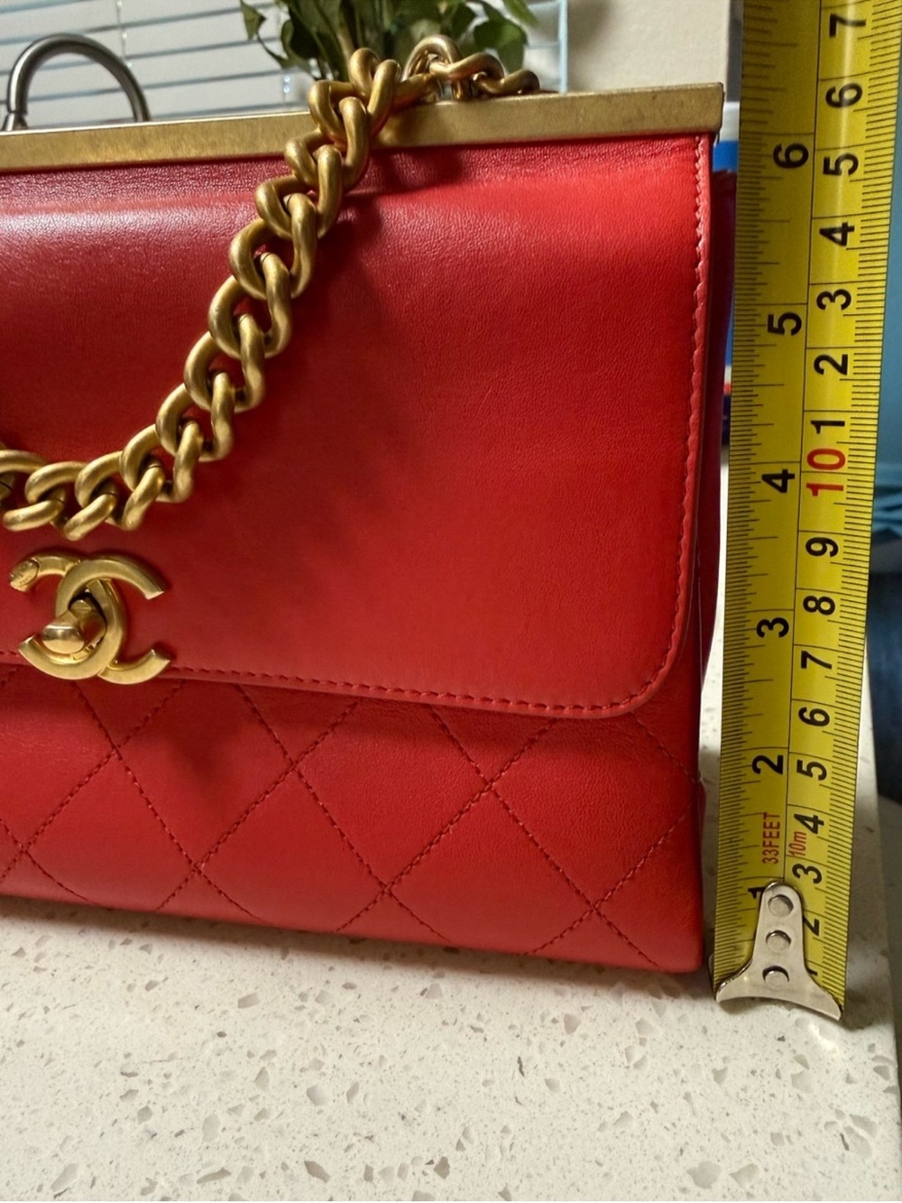 CHANEL Red Quilted Leather Shoulder Bag with Gold Hardware - Picture 6 of 14